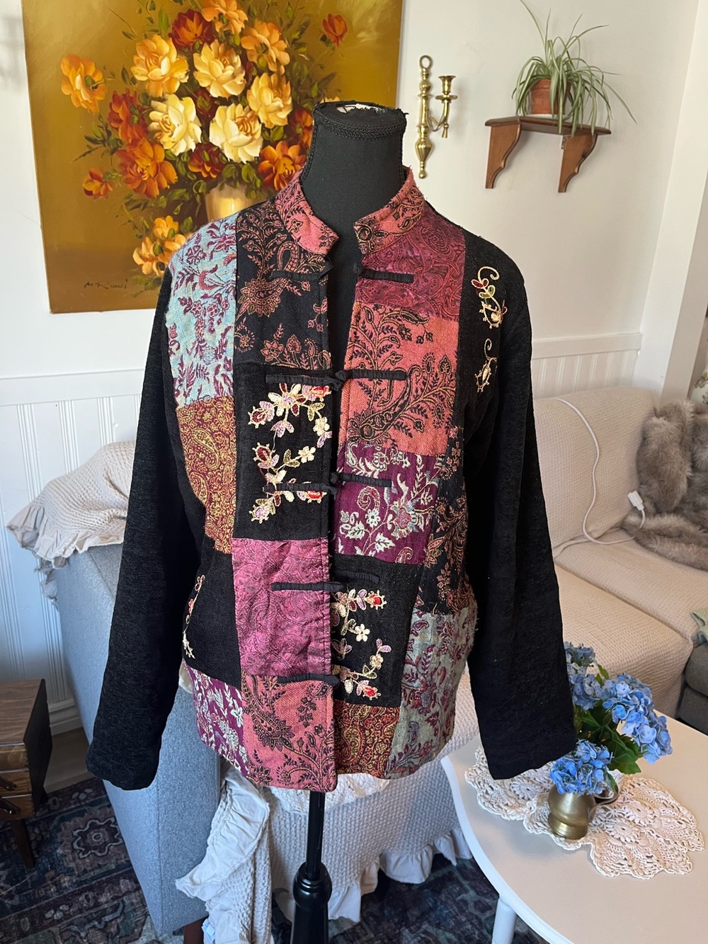 Women’s Vintage Patchwork Floral Embroidered Jacket size medium